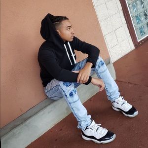 Meet your Posher, Jovani